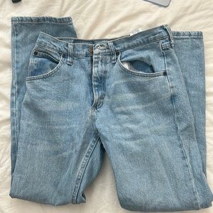 Mid rise wrangler light wash denim jeans